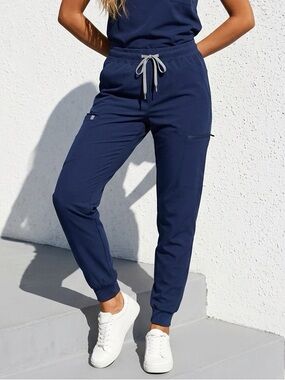 Fabletics Mid-Rise high performance Moisture-wicking On-Call Scrub Jogger Pants